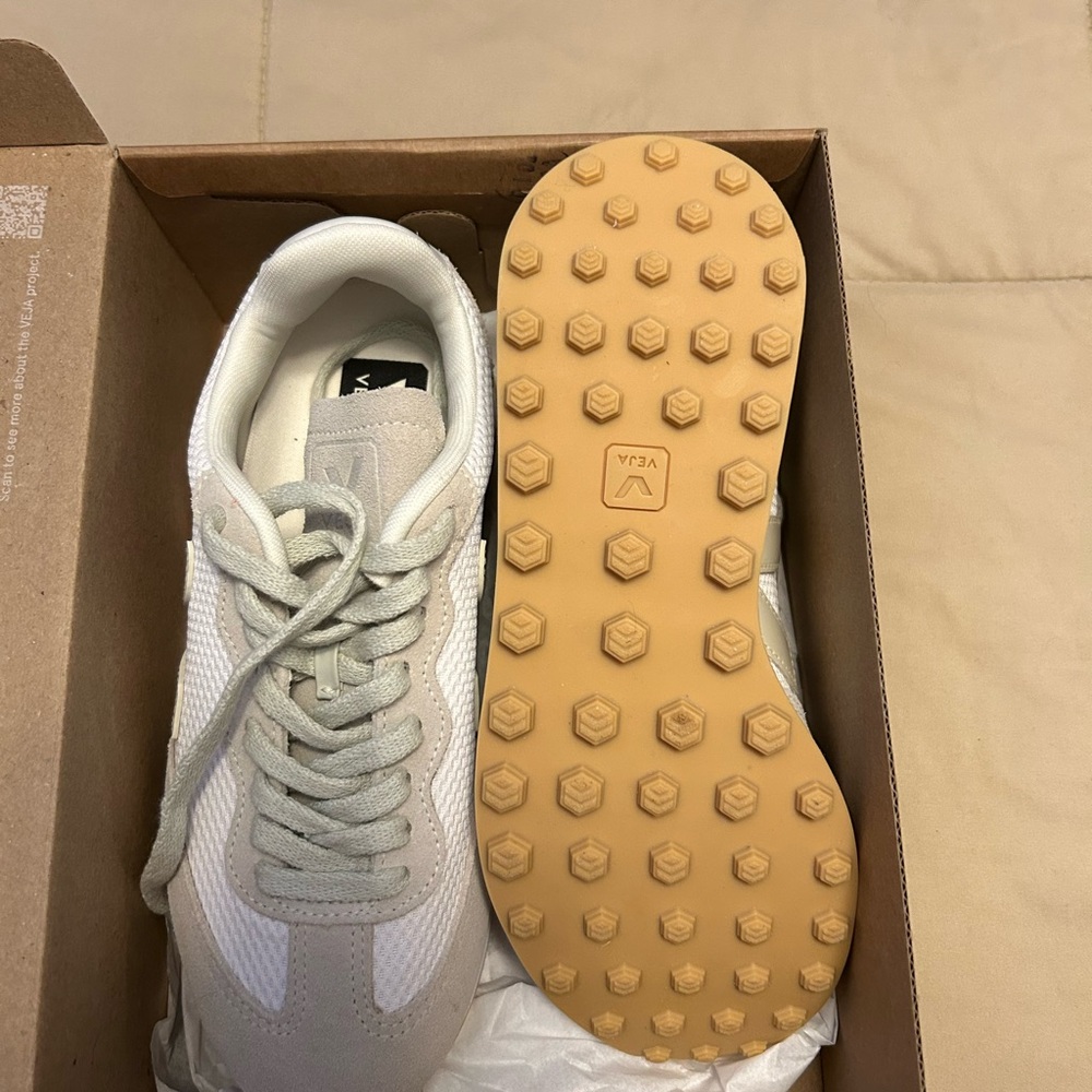 Veja Cream and Tan Casual Sneakers